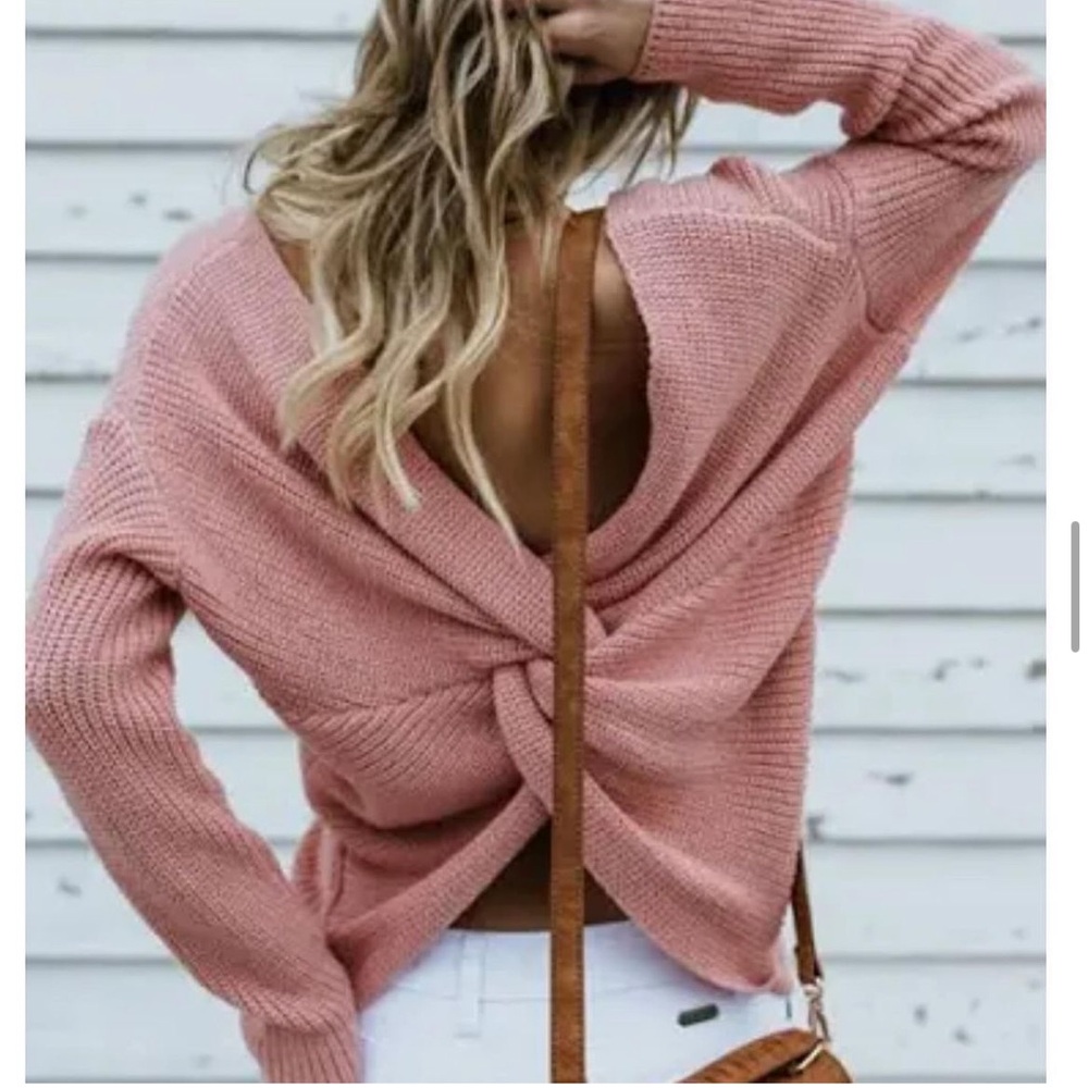 2Bella soft pink twist sweater